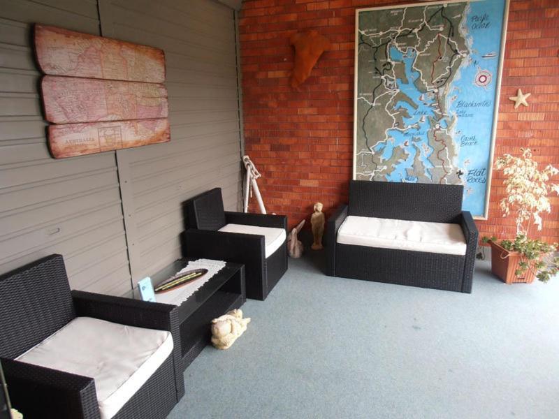 Black Swan Waterfront Motel (Adults Only) Swansea Extérieur photo